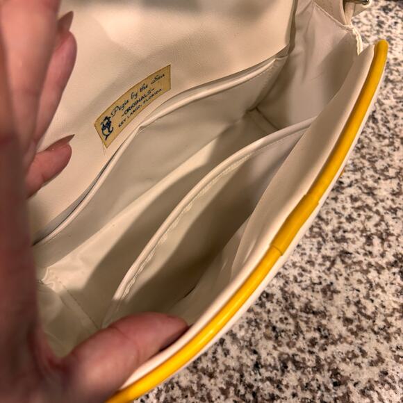 Vtg Vinyl Owl Shoulder Bag Pegie by the Sea Purse Handbag White Yellow Retro 70s - Picture 6 of 12